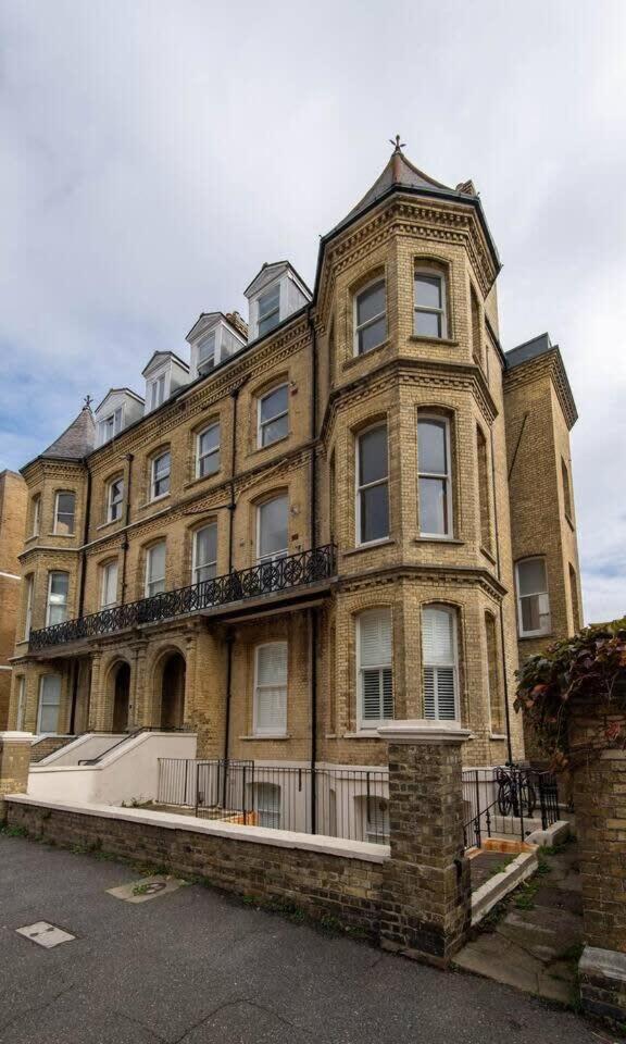 Stylish Apartment Close To The Sea Brighton Екстериор снимка